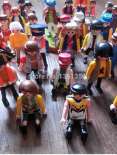 50 UNIDADES FIGURAS PLAYMOBIL ADULTOS